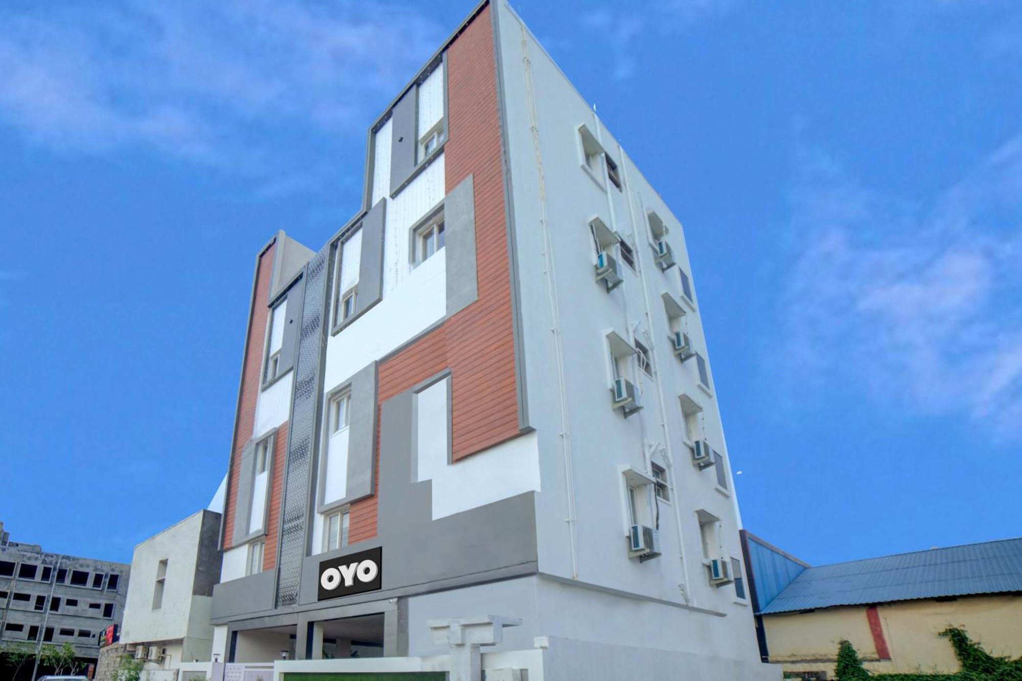 Hotel Collection O Lakeview Castle Warangal Exterior foto