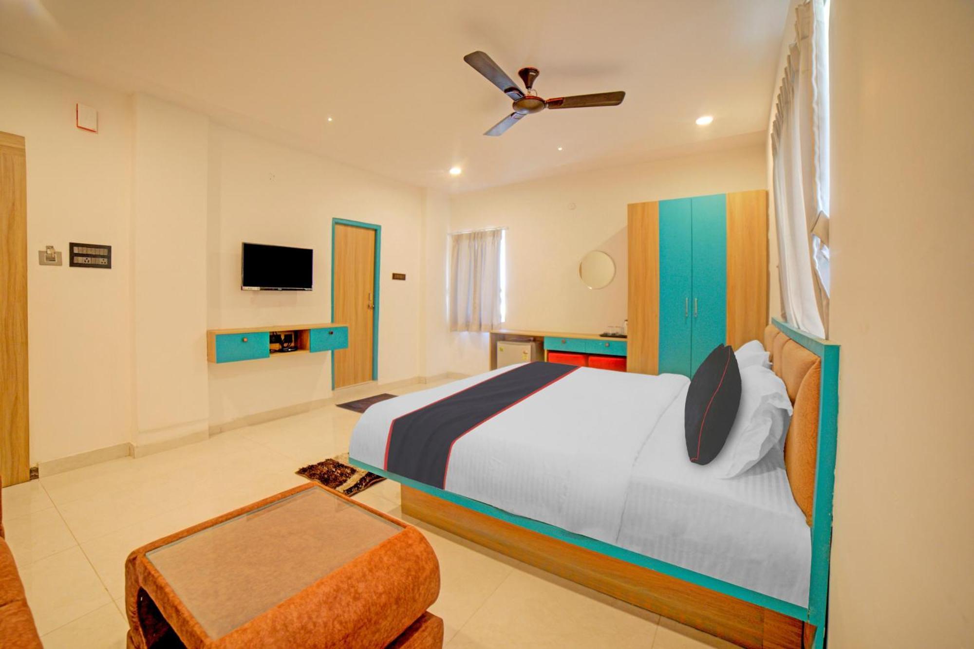 Hotel Collection O Lakeview Castle Warangal Exterior foto